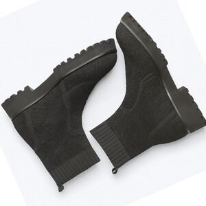 Andre Assous Pisces Black Knit Sock Booties Lug Sole Women's 8.5 NIP/NWT Chuncky